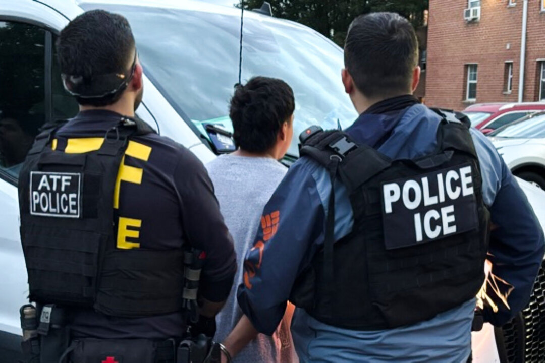 New Hampshire Bans Sanctuary Cities, Requires Local Cooperation with Federal Authorities